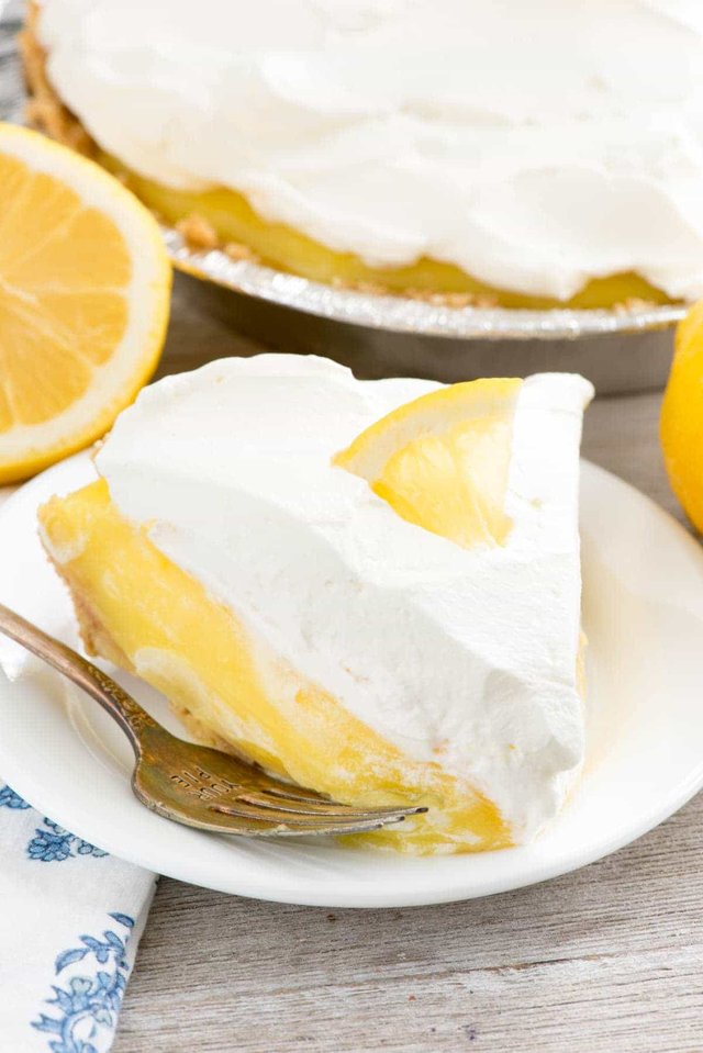 No-Bake-Lemon-Cream-Pie-4-of-7.jpg