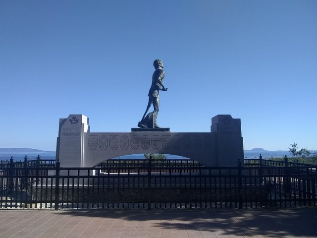 Terry Fox Memorial 1.jpg