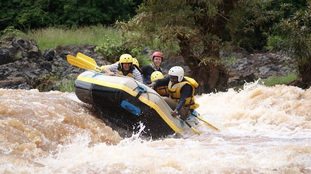 white water rafting 019.jpg