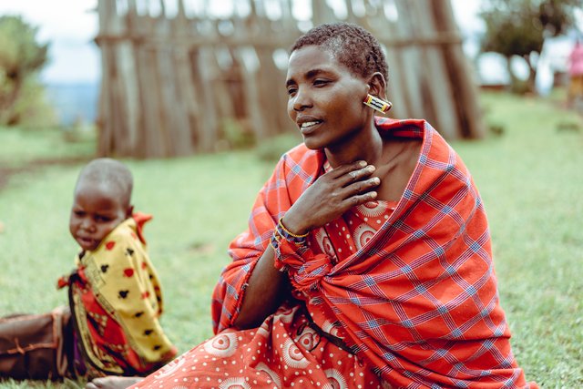 01_enkare_naniuke_village_maasai_kenya.jpg