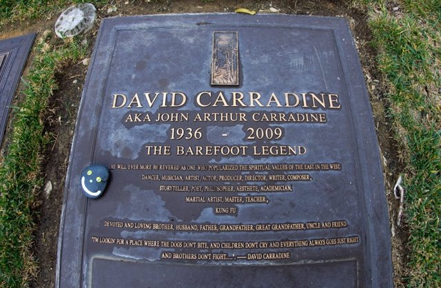 1128376240-121117-1522DavidCarradine-1024x669.jpg