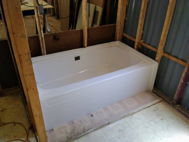 bathtub.jpg
