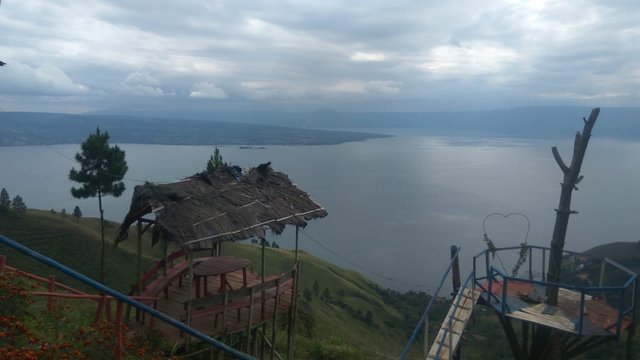 Danau Toba 6.jpg