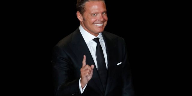 Luis Miguel.jpg