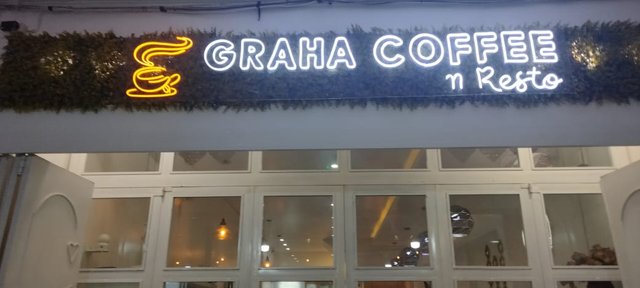 graha cafe n resto.jpeg