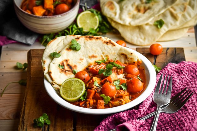 Indian Red Coconut Curry with Homemade Pitas (vegan)-1.jpg
