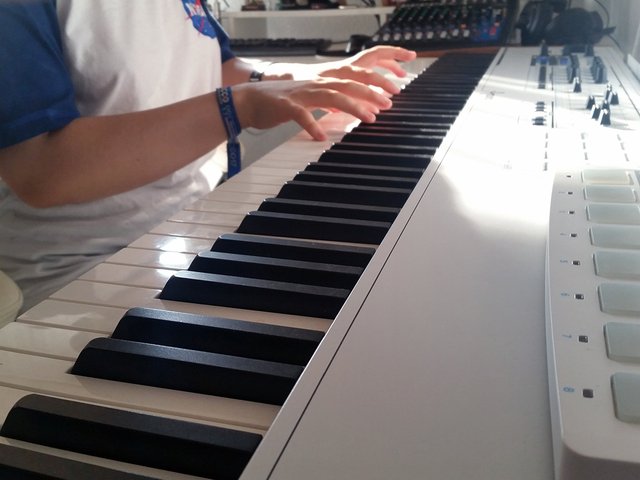 Piano hands.jpg