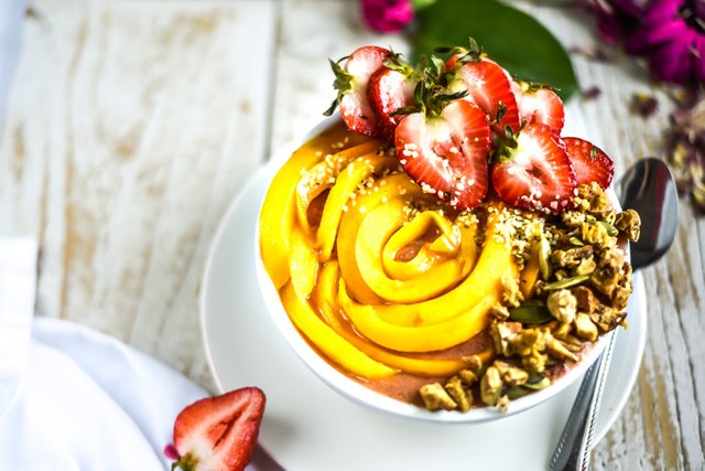 Tropical Strawberry Mango Smoothie Bowl-3.jpg