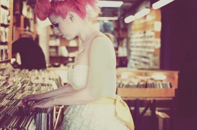 Record-Store_RocknRollBride-494_blog-500x332.jpg