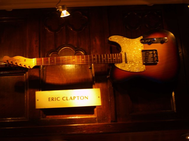 Clapton P7310541.jpg