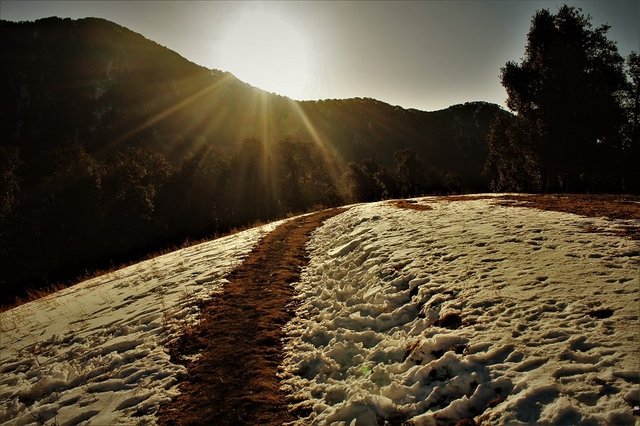 Sunrise-at-Nag-Tibba-Trek17.jpg