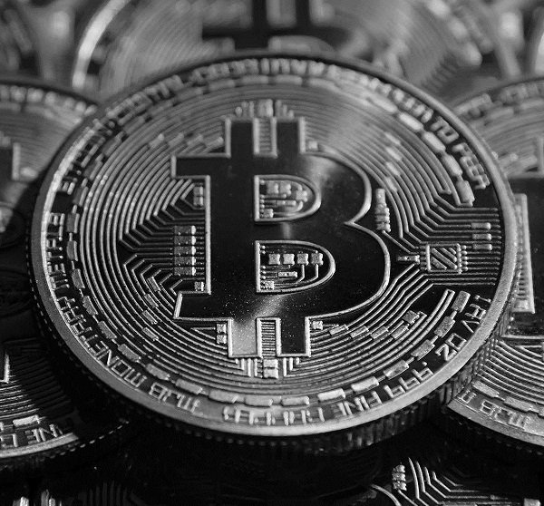 bitcoin-black-cryptocurrency.jpg