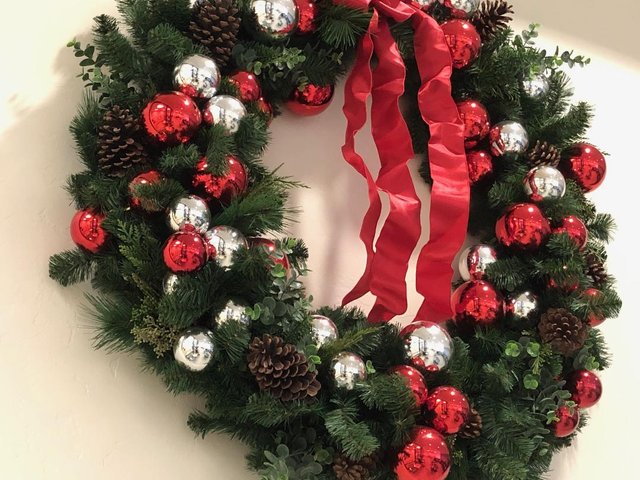 xmas wreath.jpg