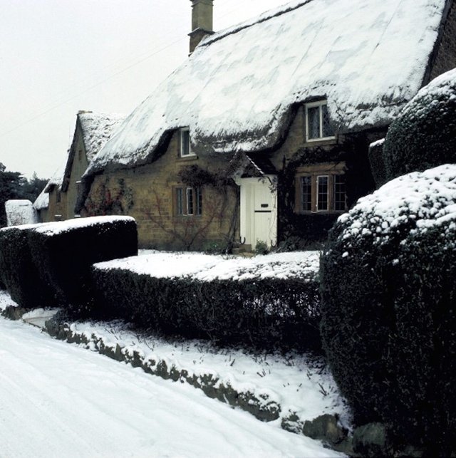 thatched-cottages-great-tew-oxford.jpg