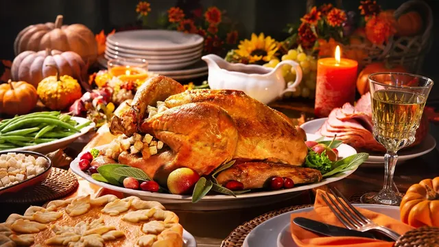 thanksgiving-dinner-7600226_1280.webp