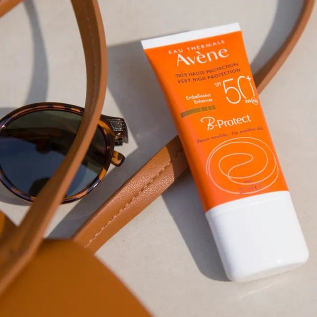 eau-thermale-avene-b-protect-spf-50-30-ml-800x800_VFCibzZ.jpg