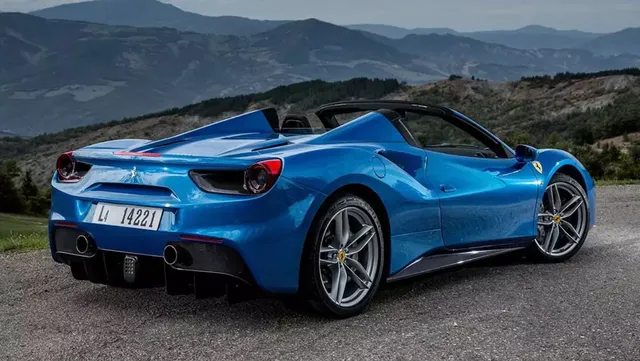 Ferrari-488-Spider-blue-2016-convertible-(3).webp