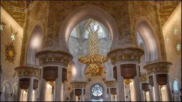 Inside-The-Taj-Mahal.jpg