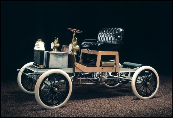1904_Buick-Model-D_Image-001-800.jpg