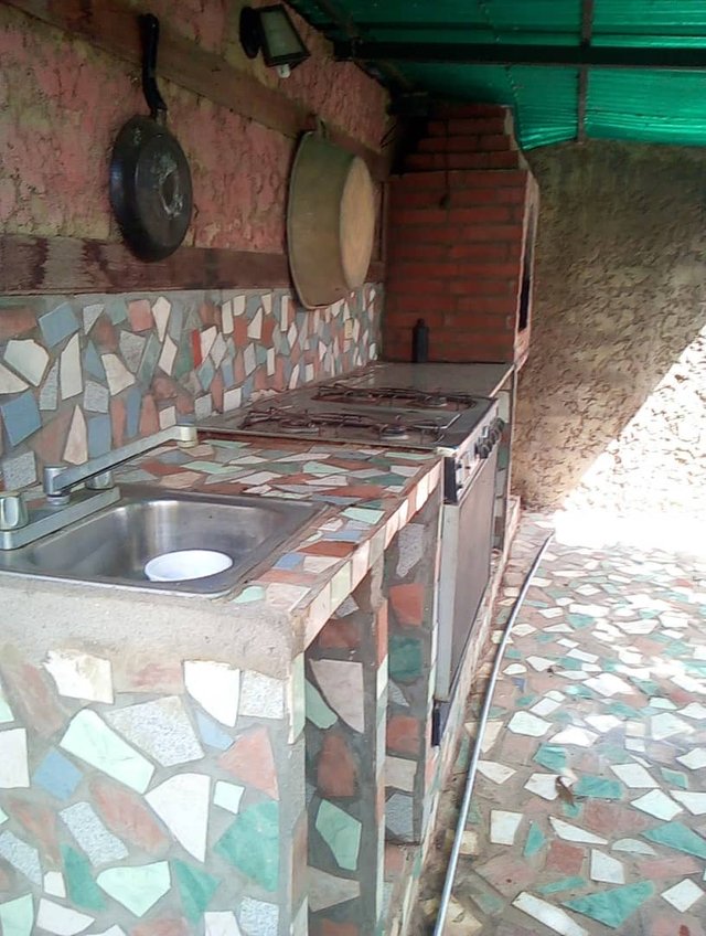 Mini cocina y parrillera.jpg