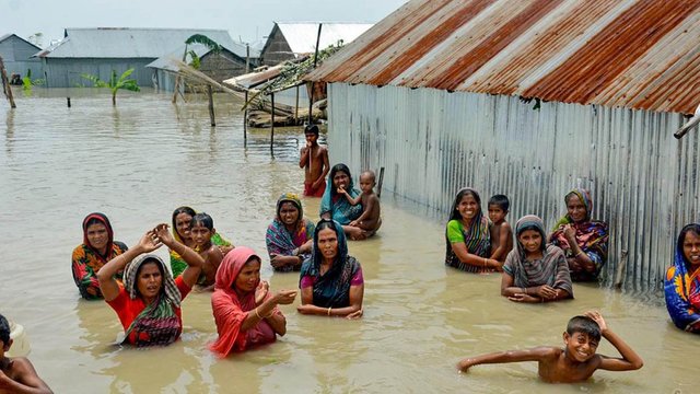 _97410889_16-08-17-gaibandha_relifdistribution-6.jpg