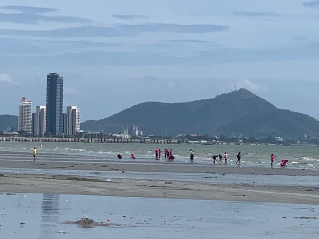 Bang Saen Beach9.jpg