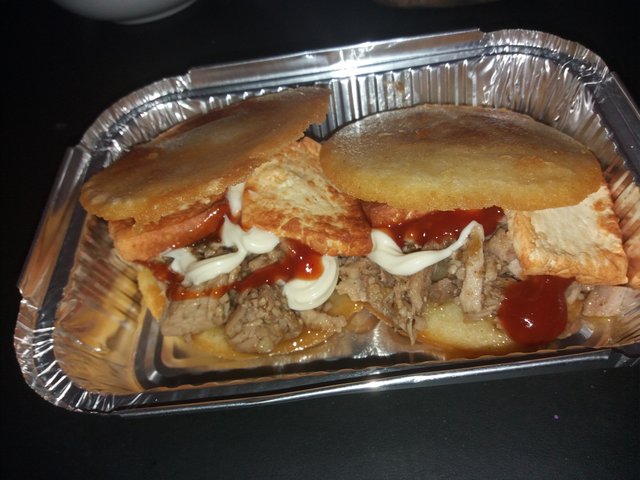 arepas de pernil.jpg