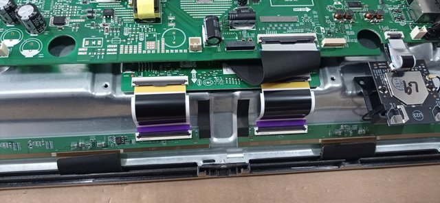 LVDS Connector.jpg