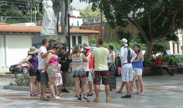 turistas-colombianos_01.jpg