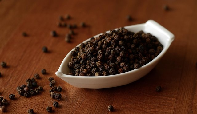 black-pepper-5749131_1280.jpg