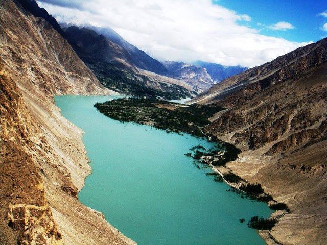 Attabad Lake.jpg