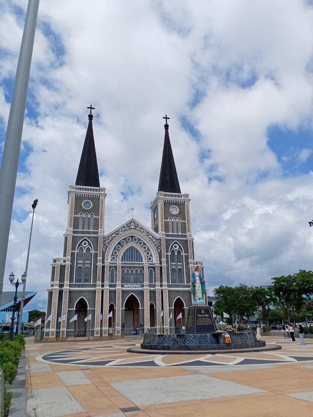 Cathedral of the Immaculate Conception8.jpg