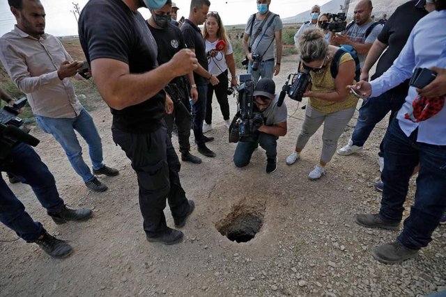 Palestinians escape Israeli Gitmo.jpg