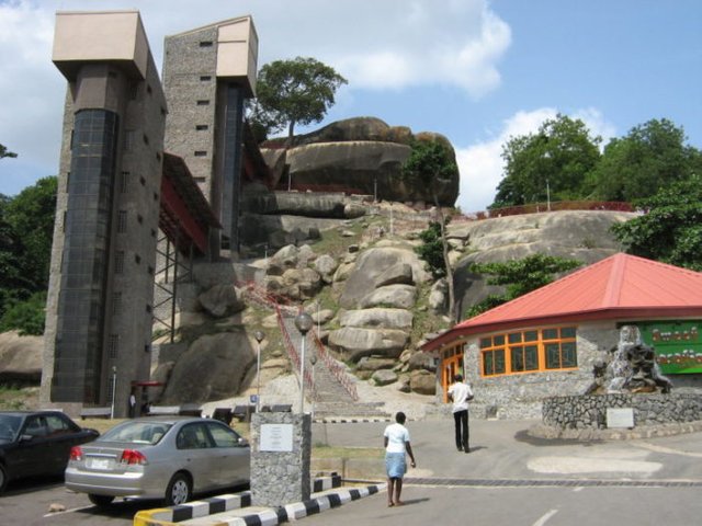 Olumo-Rock-Abeokuta-Recent-Visit-700x525.jpg