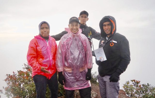 Puncak Burni Telong_01.jpg