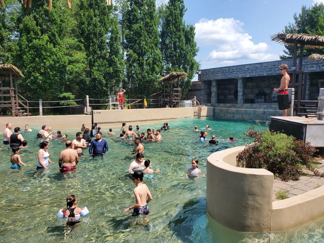 piscine de hurakan.jpg