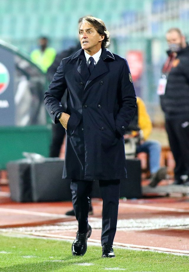 1024px-Roberto_mancini_in_2021.jpg