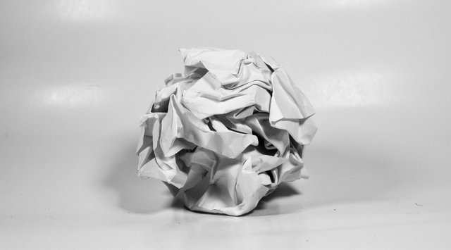 crushed-paper-1141810_1920.jpg