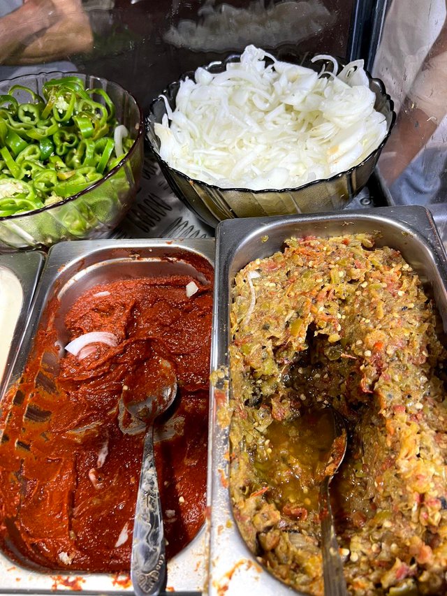 salade mechweya et harissa.jpeg