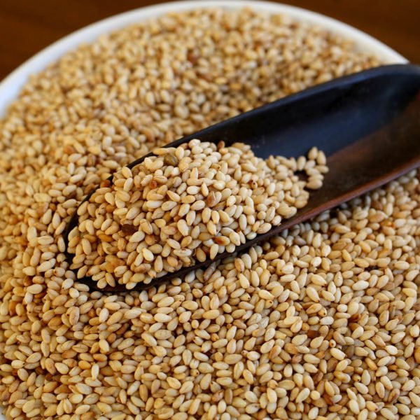 Sesame-seeds-increase-your-levels-of-Vitamin-E-which-plays-a-vital-role-in-fighting-disease-600x600.jpg