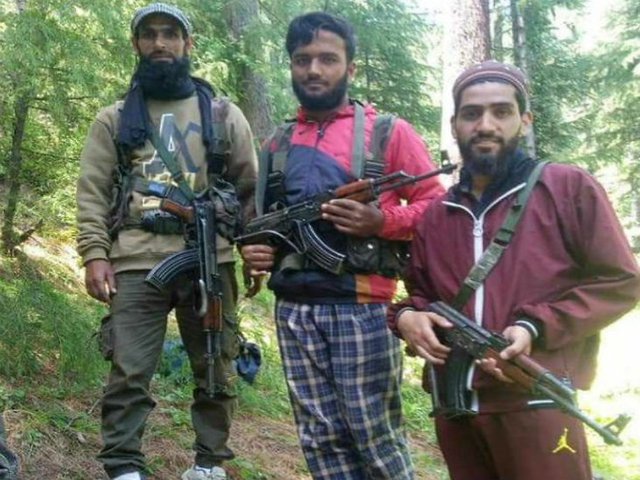 Security forces arrested three terrorists in Kupwara, all three had recently joined the terrorist organization.jpg