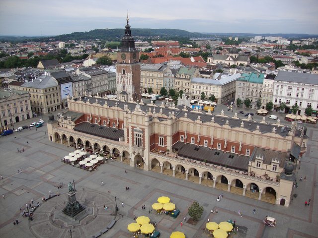 krakow-934355_1920.jpg