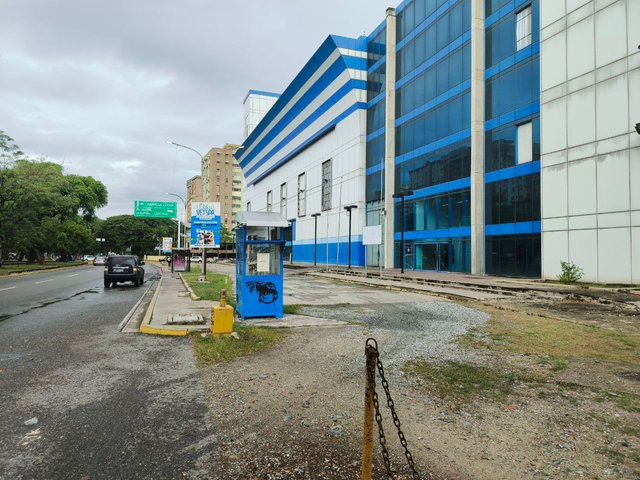 1000381176.jpg