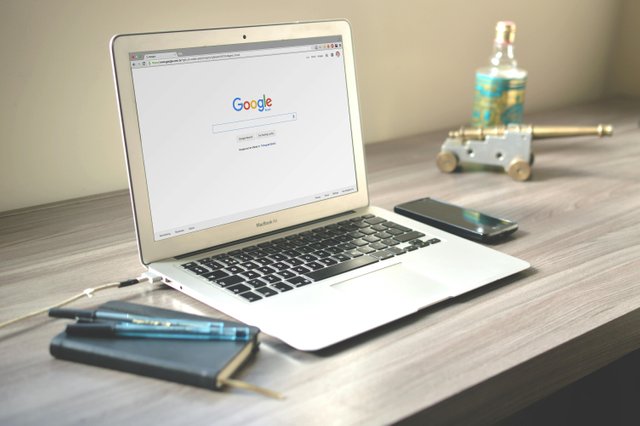 Chrome vs Apple Password App.jpg
