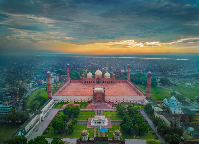 Badshahi_Mosquee,_Lahore.jpg