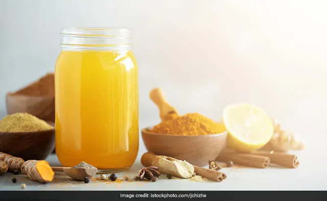 iuj9laa_turmeric-water-_625x300_19_November_19.webp