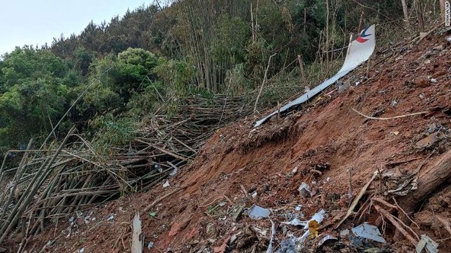 220321175509-02-china-plane-crash-0321-exlarge-169.jpg