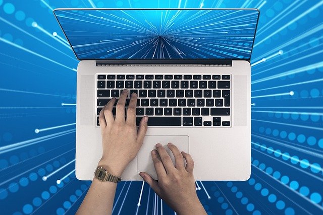 laptop-3597093_640.jpg