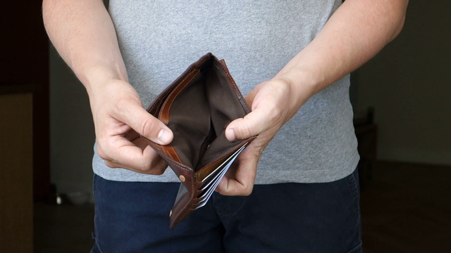 casual-man-removes-wallet-with-no-money_s88l-pb9_thumbnail-full08.png
