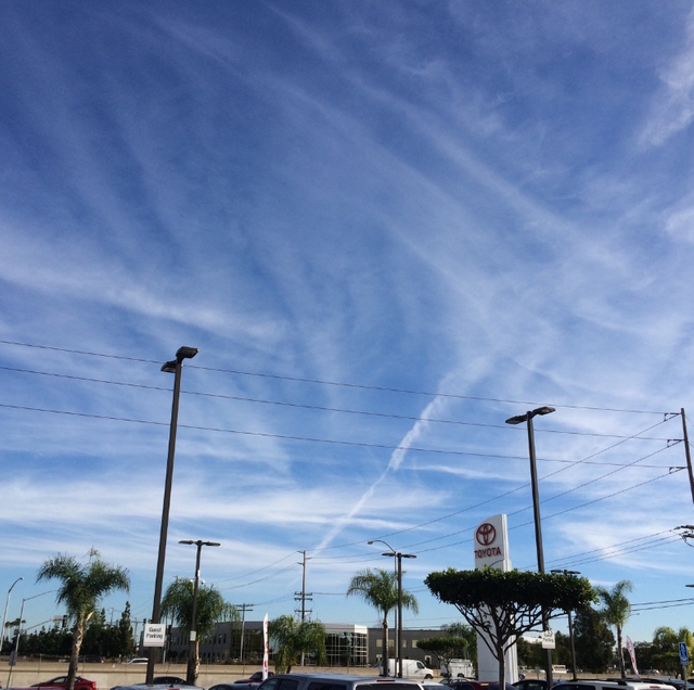 chemtrails-over-san_diego.png